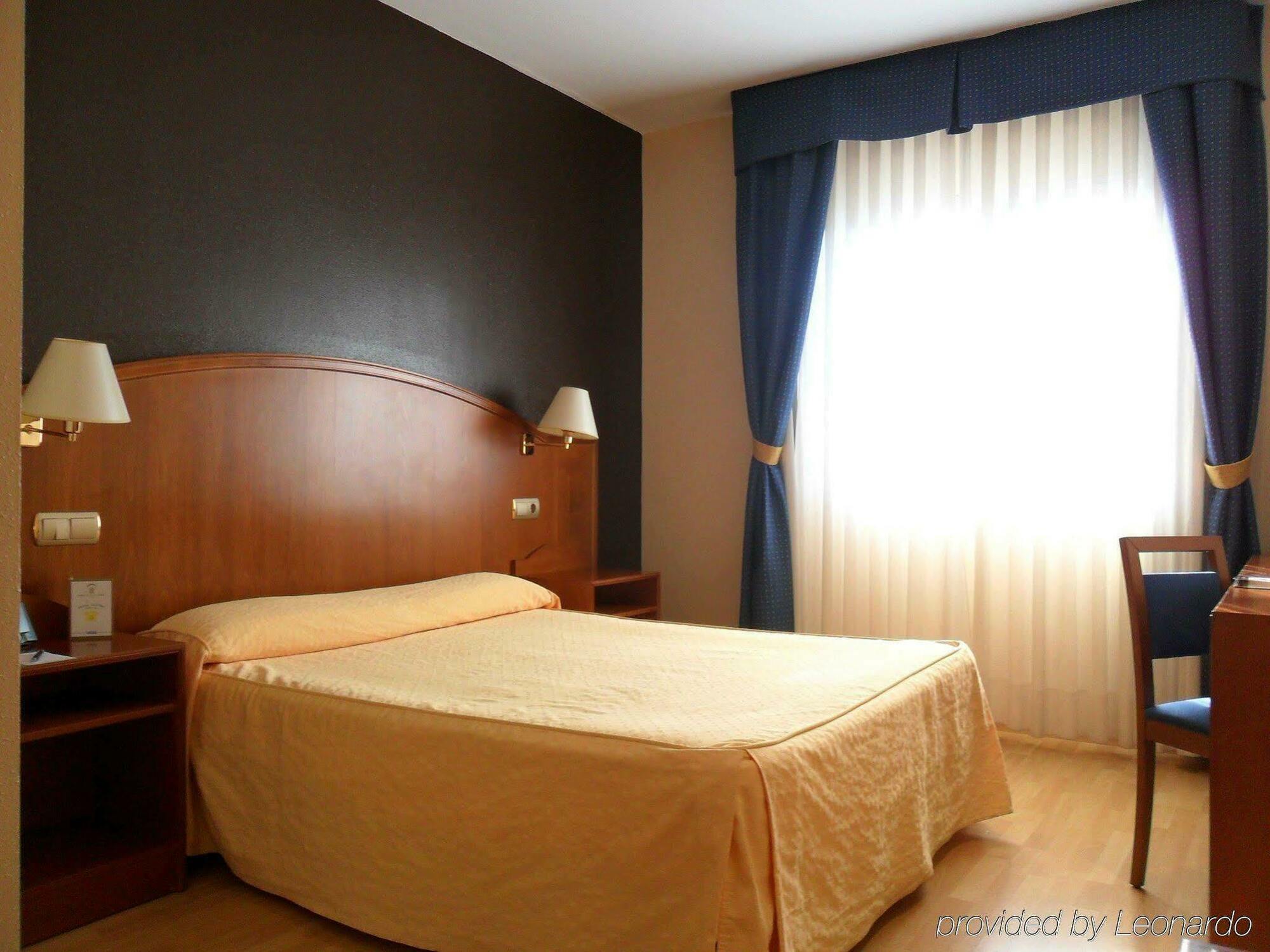 Hotel Ponferrada Plaza Pokoj fotografie